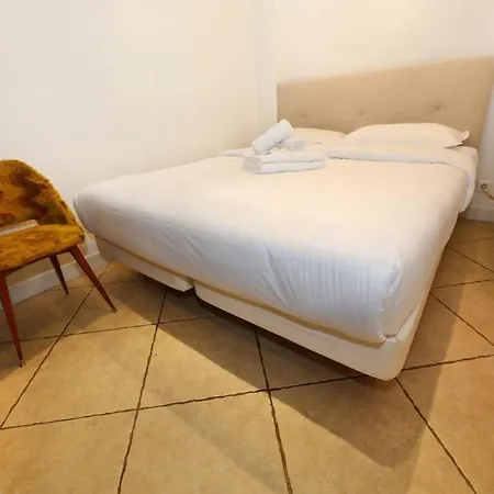 Apartament Rdc - Moderne Et Elegant A 5 Paryż