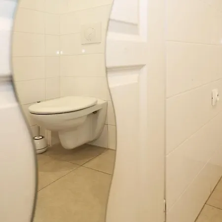 Rdc - Moderne Et Elegant A 5 Apartament